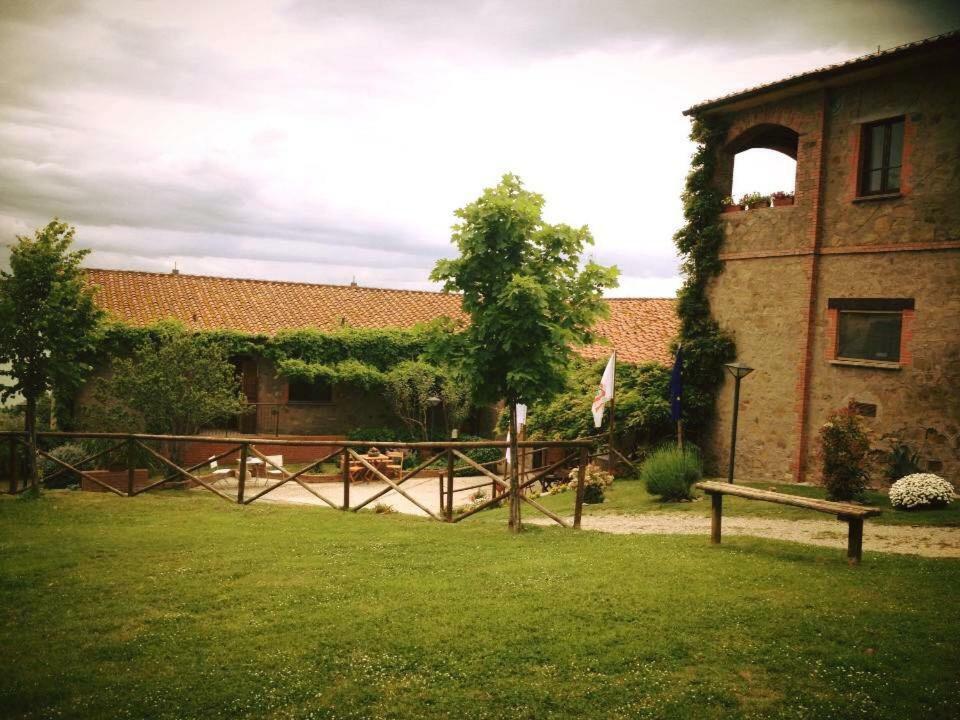 Fattoria Il Poggio Villa Сан Феличано Екстериор снимка